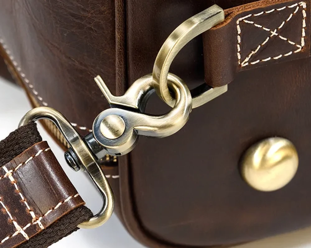 men's luggage with wheels